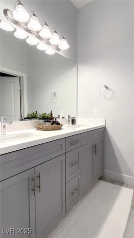 $2,150 | 10555 Ridge Glow Avenue, Las Vegas, NV 89166