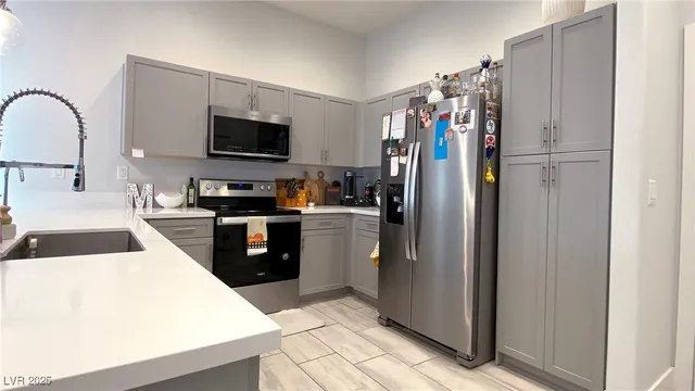 $2,150 | 10555 Ridge Glow Avenue, Las Vegas, NV 89166