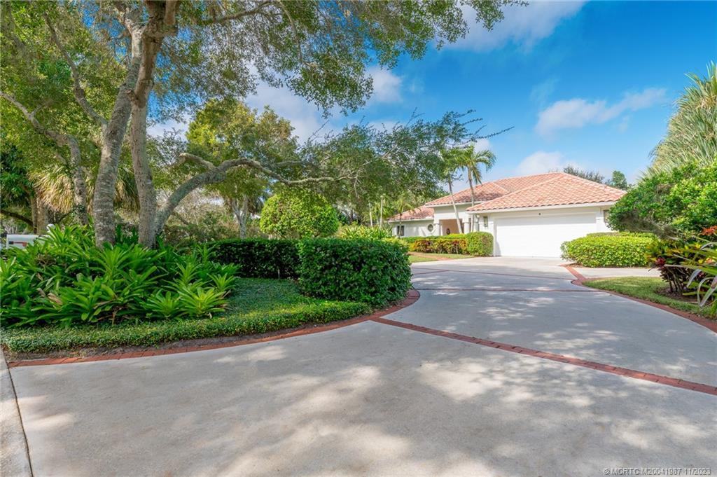 4 Ridgeland Drive Stuart, FL 34996 - Photo 1 of 13 Gallery Image 1