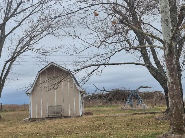 $28,000 | 805 Lake Viking Terrace, Altamont, MO 64620