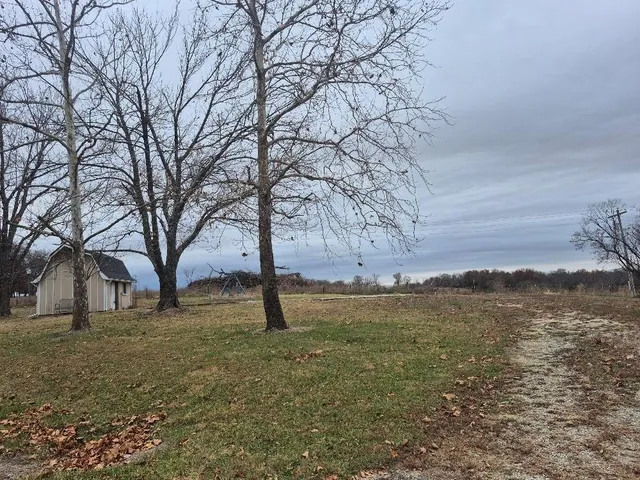 $28,000 | 805 Lake Viking Terrace, Altamont, MO 64620