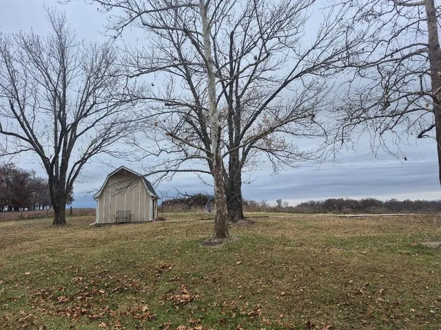 $28,000 | 805 Lake Viking Terrace, Altamont, MO 64620