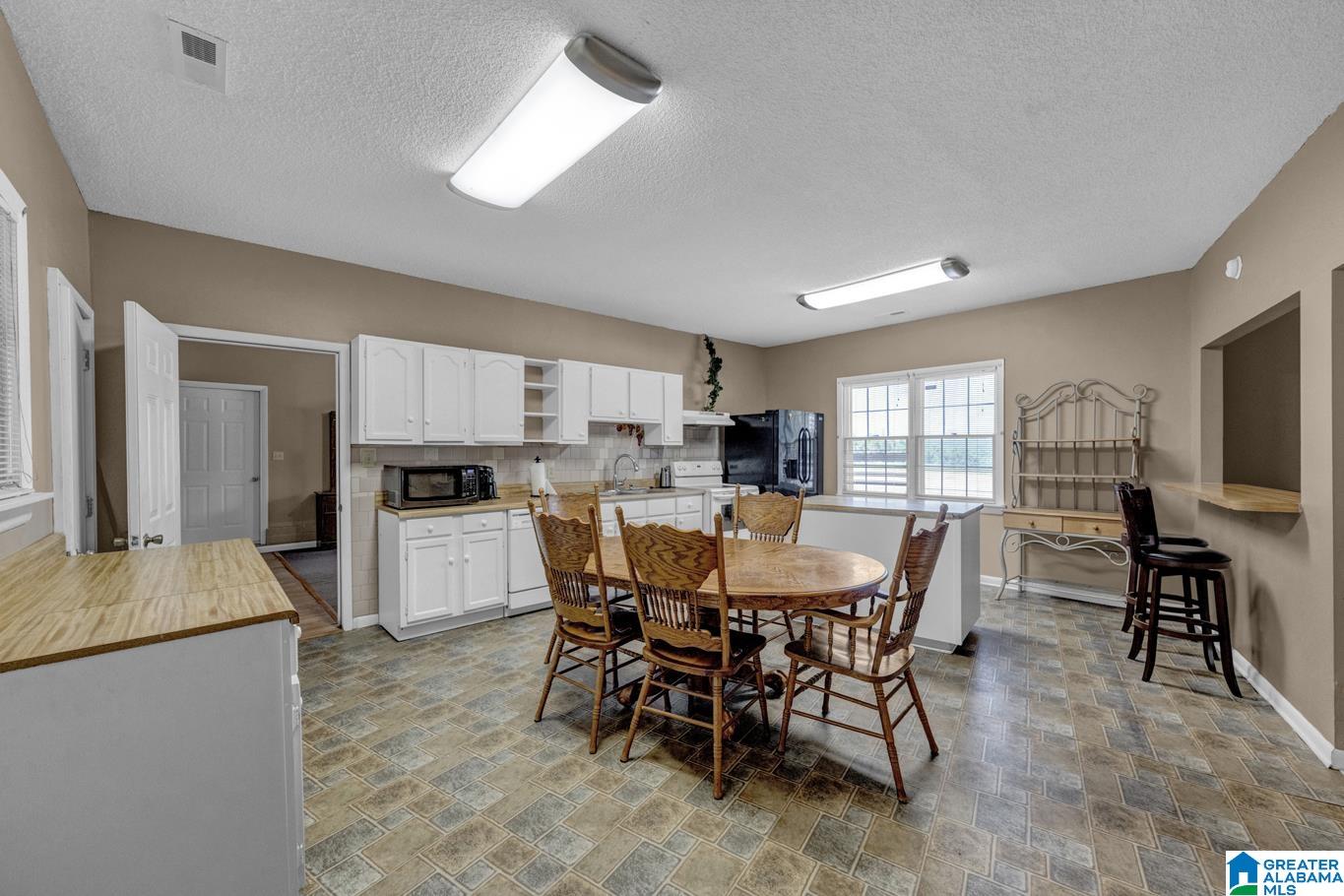 335 Wood Ridge Drive Locust Fork, AL 35097 - Photo 12 of 33