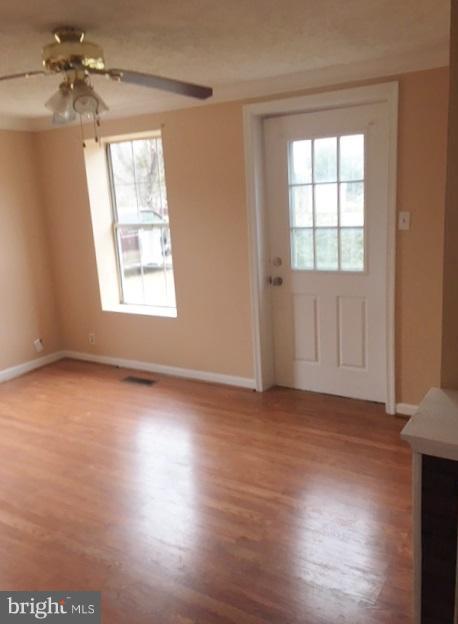 244 Hanback Road Gordonsville, VA 22942 - Photo 4 of 9 LIVING ROOM W/WOOD FLOORS