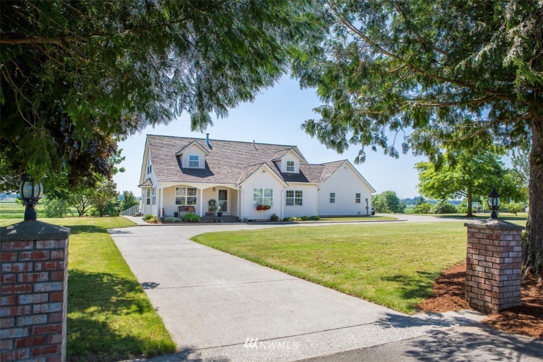 7330 East Wiser Ridge Road Lynden, WA 98264 - Photo 1 of 25