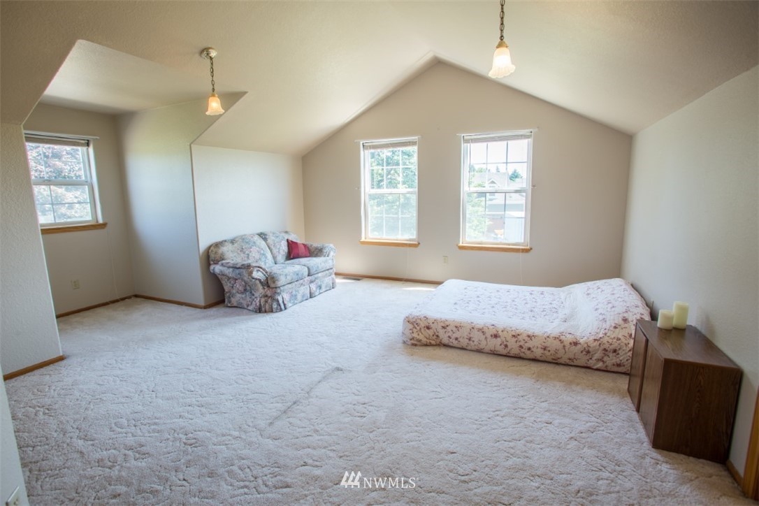 7330 East Wiser Ridge Road Lynden, WA 98264 - Photo 15 of 25