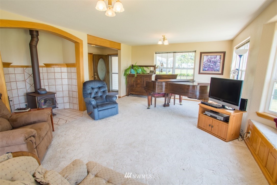 7330 East Wiser Ridge Road Lynden, WA 98264 - Photo 8 of 25