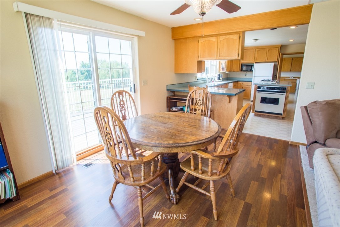 7330 East Wiser Ridge Road Lynden, WA 98264 - Photo 9 of 25