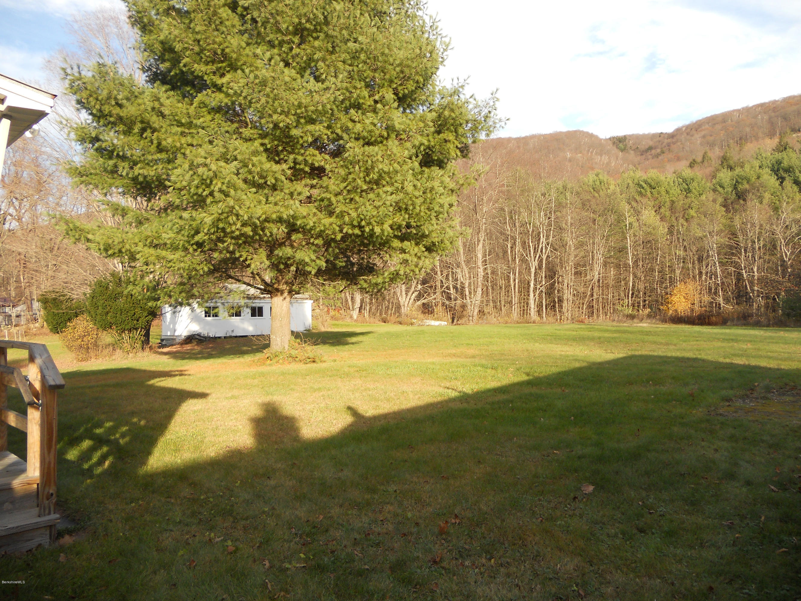 724 Daniels Road Clarksburg, MA 01247 - Photo 10 of 10 724 Daniels Rd 011