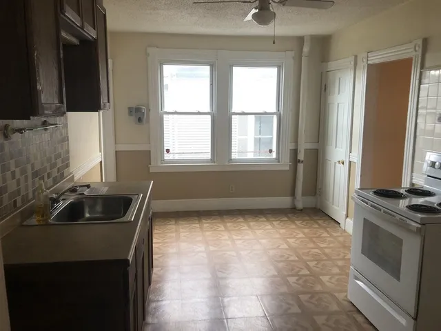 $349,900 | 34-36 Mazarin Street, Springfield, MA 01151