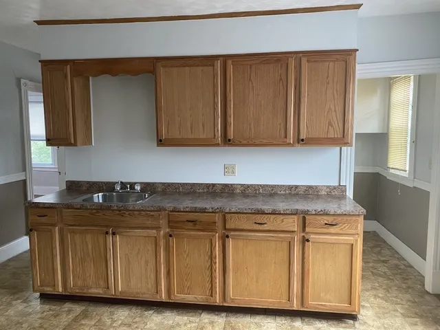 $349,900 | 34-36 Mazarin Street, Springfield, MA 01151