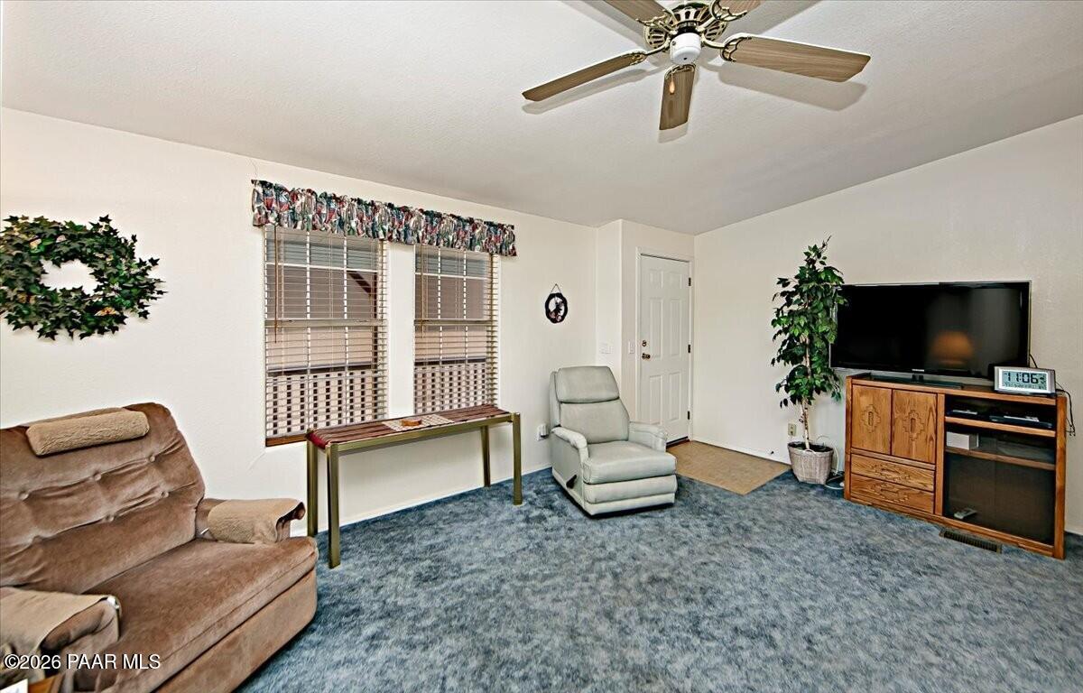 12110 East Obsidian Loop Road Dewey, AZ 86327 - Photo 3 of 18 03-Living Room