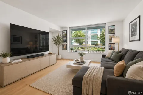 $899,000 | 420 Mission Bay Boulevard North, Unit 120, San Francisco, CA 94158