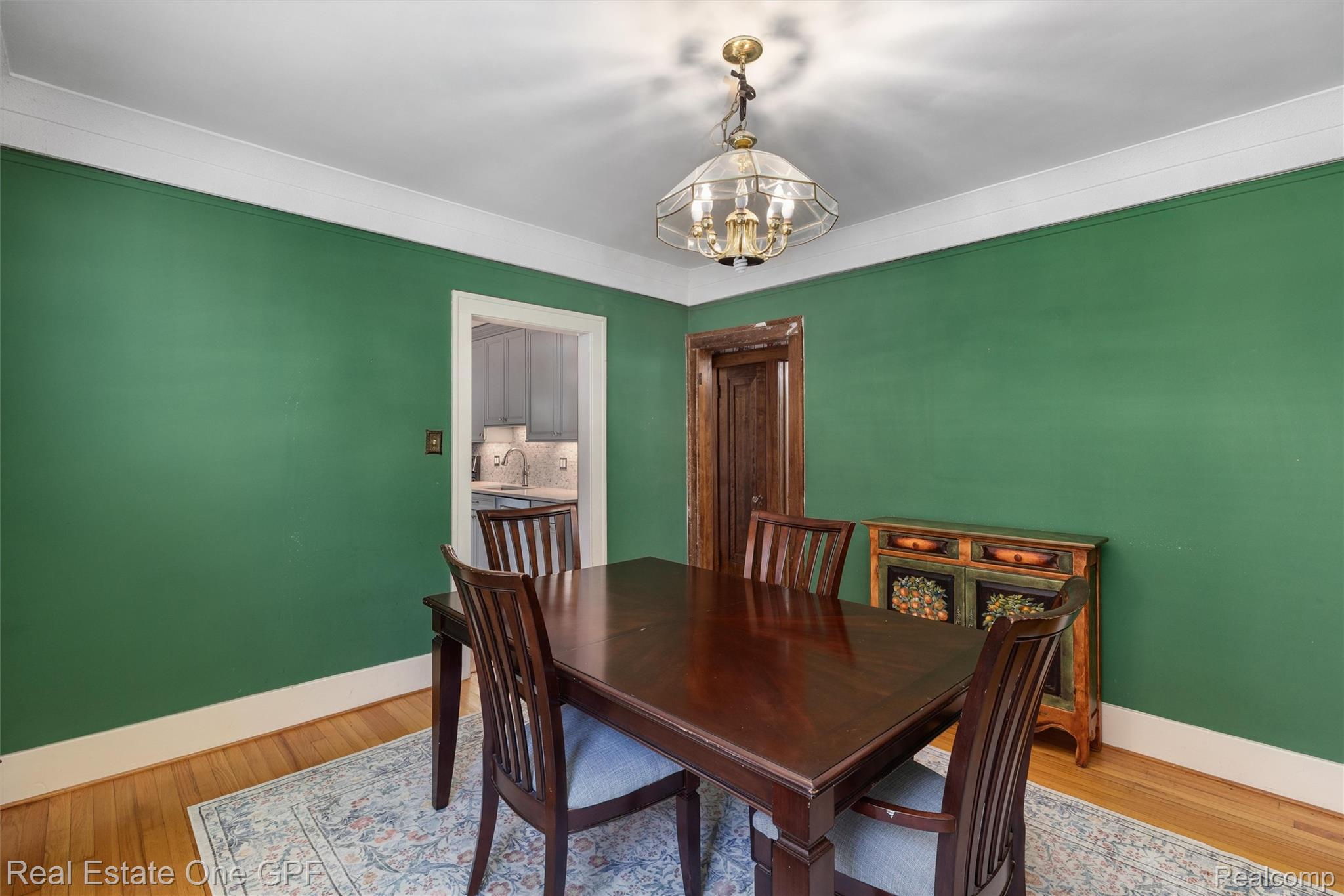 957 Fisher Road Grosse Pointe, MI 48230 - Photo 16 of 38 16-957 Fisher Rd 0015.jpg