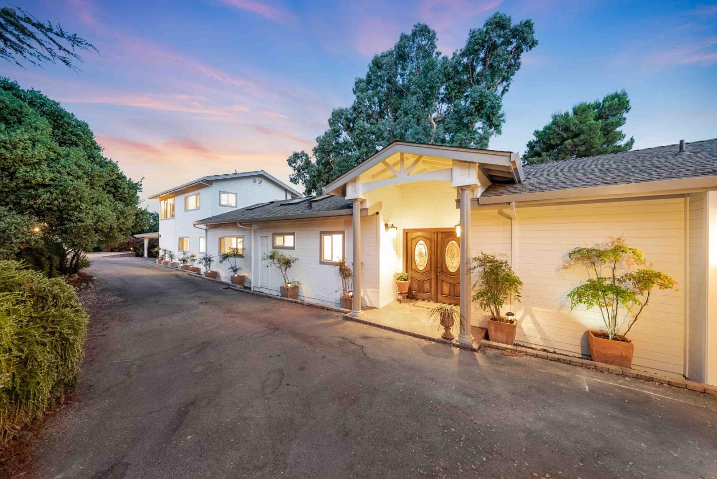 14720 Sky Lane, Los Gatos, CA 95032 Compass