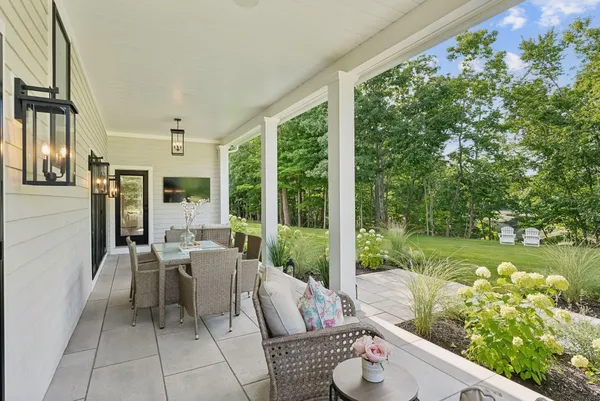 $1,999,999 | 353 Pool Street, Biddeford, ME 04005