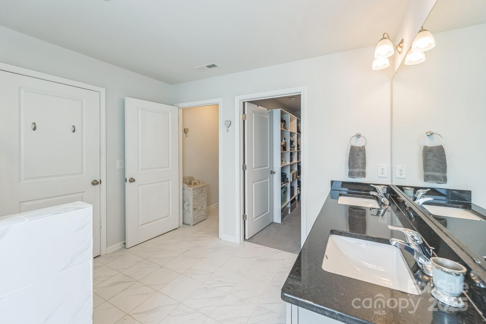4 Finley Ridge Way Greensboro, NC 27455 - Photo 25 of 32 Gallery Image 25
