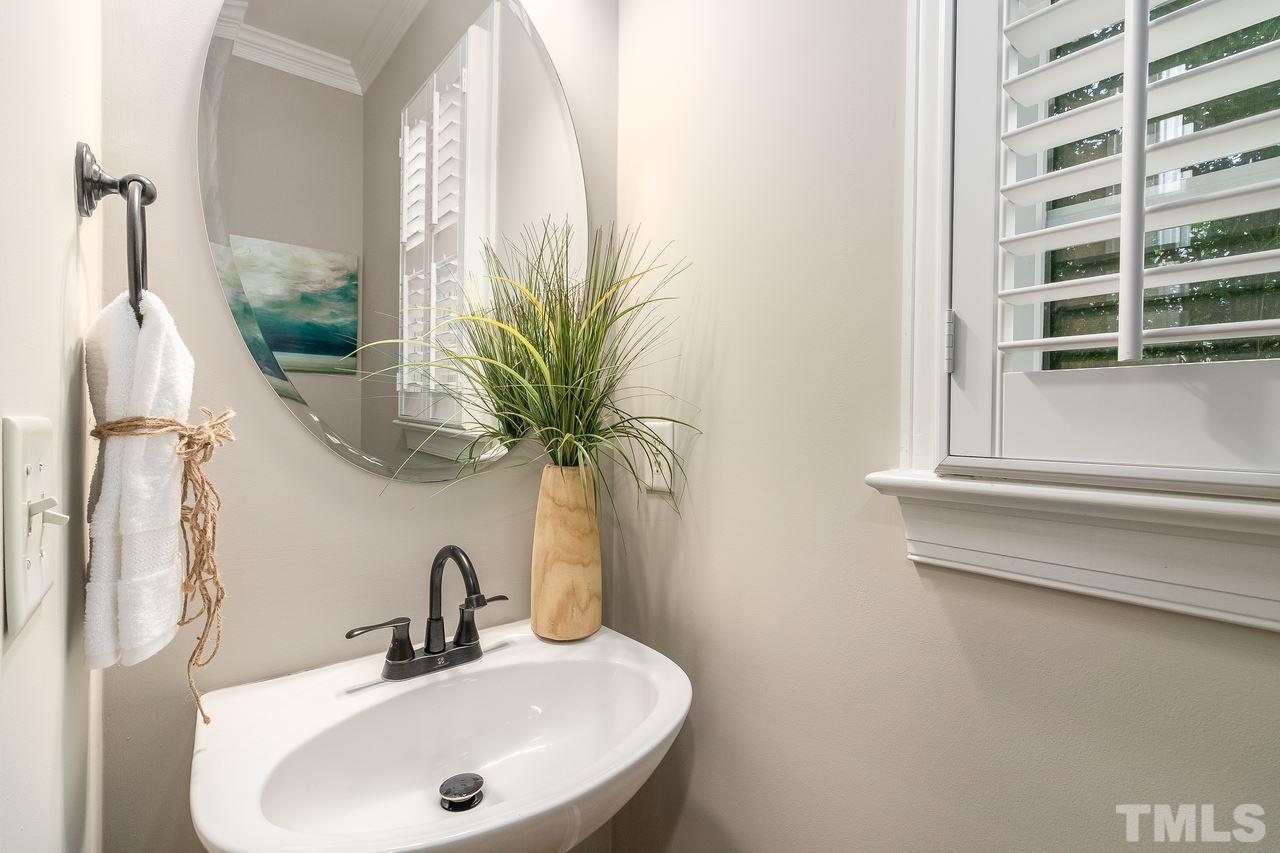 3905 Sterling Ridge Lane Durham, NC 27707 - Photo 7 of 14 Gallery Image 7