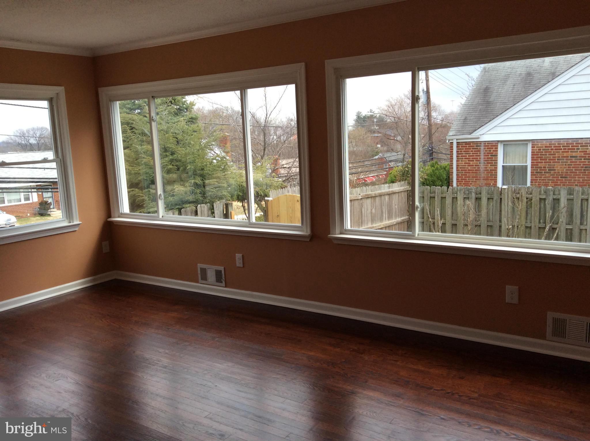 921 Ray Road Hyattsville, MD 20783 - Photo 12 of 26 Interior (General)