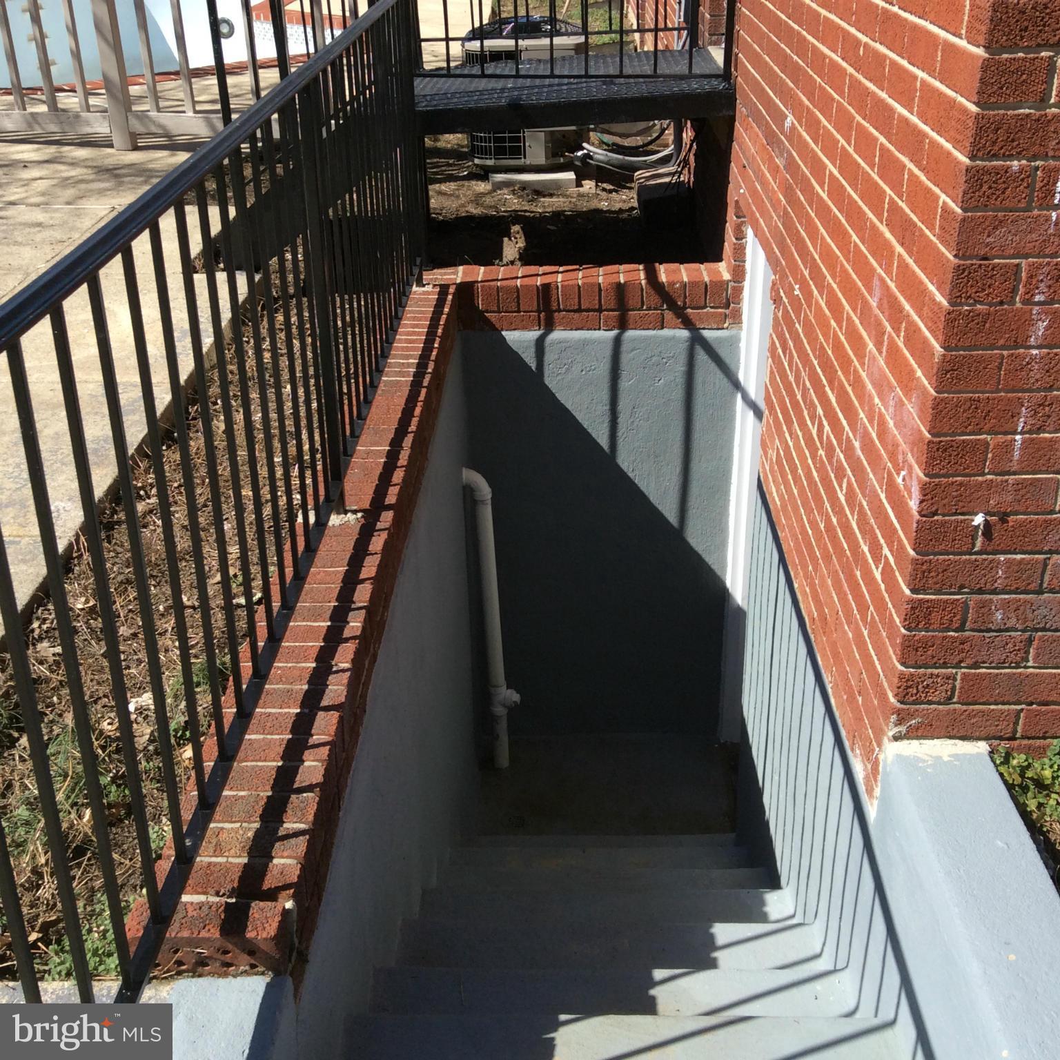 921 Ray Road Hyattsville, MD 20783 - Photo 22 of 26 Exterior (Rear)