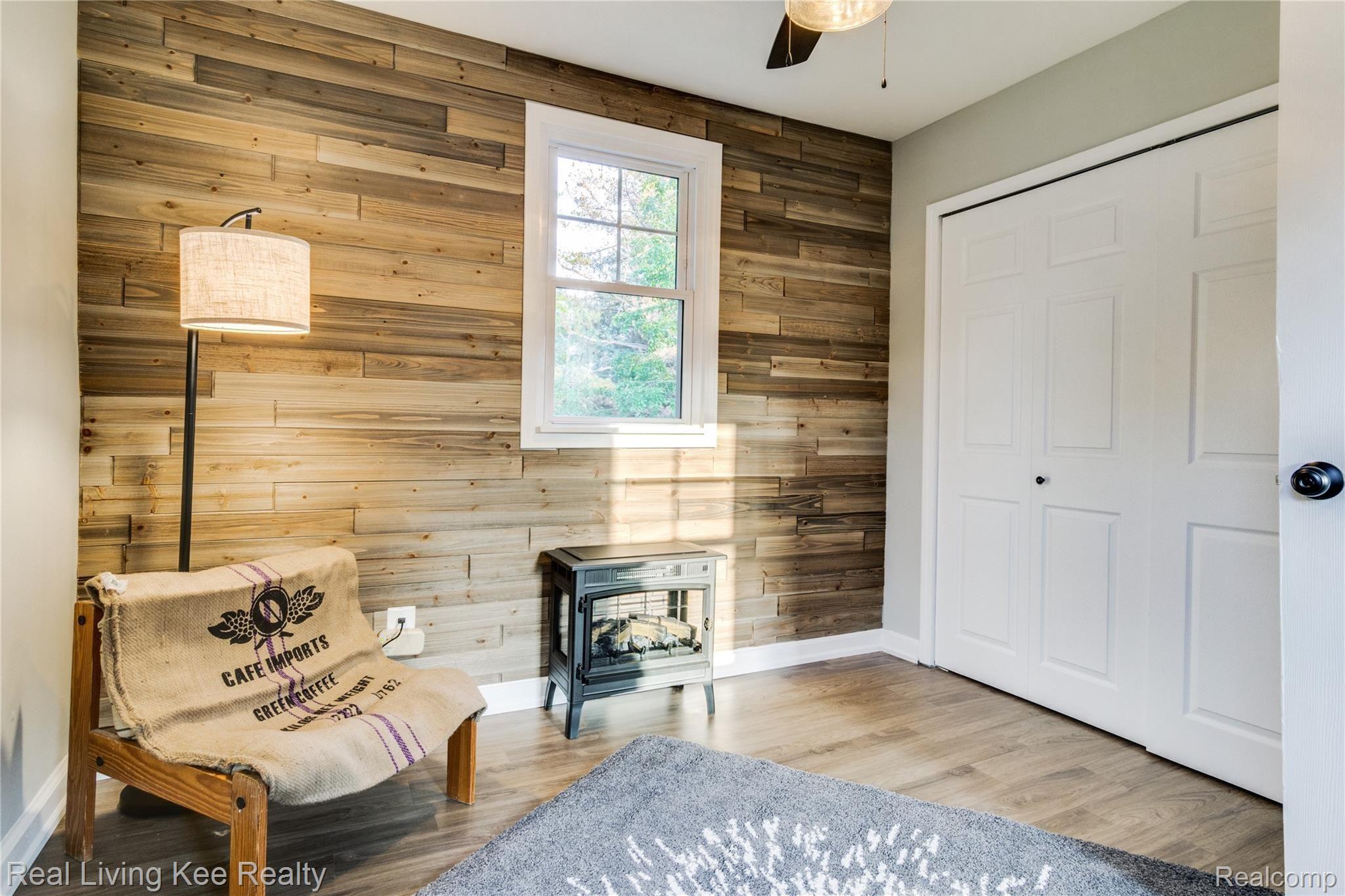 902 Fairview Avenue Rochester, MI 48307 - Photo 67 of 74 Interiors (44 of 51).jpg