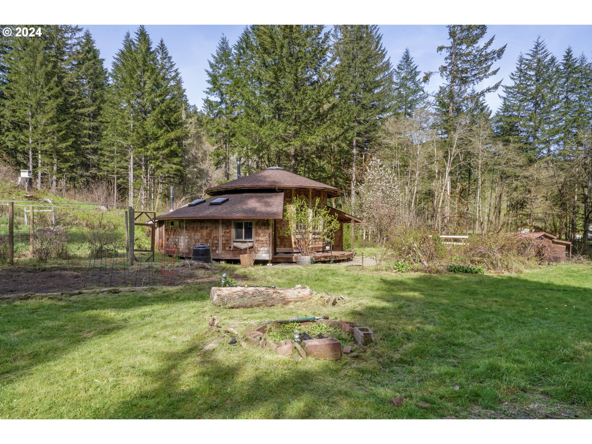 95609 Marcola Road Marcola, OR 97454 - Photo 4 of 48 Gallery Image 4