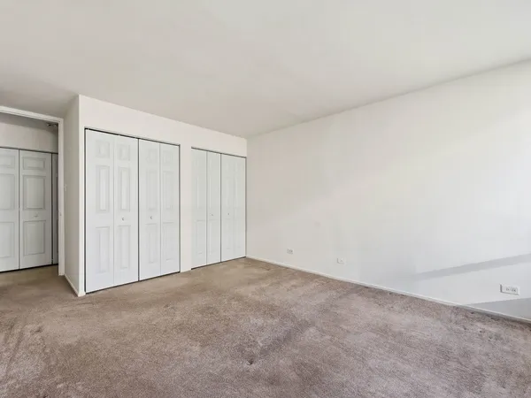 $1,600 | 1400 East 55th Place, Unit 703S, Chicago, IL 60637