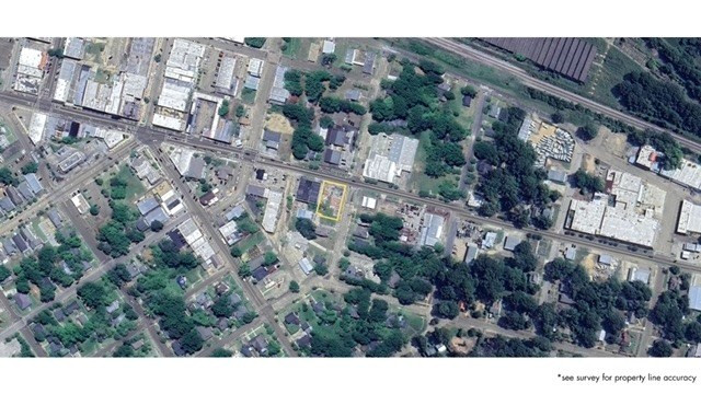 200-208 5th Avenue McComb, MS 39648 - Photo 2 of 5 Photo 2