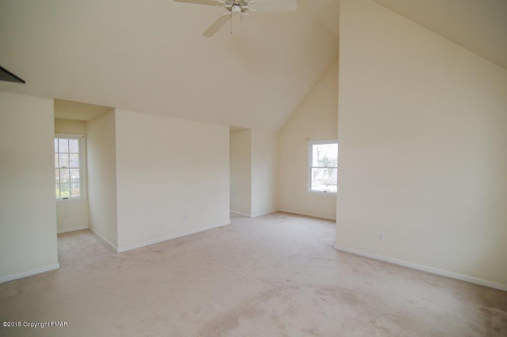 1760 Deer Path Road Easton, PA 18040 - Photo 16 of 29 16