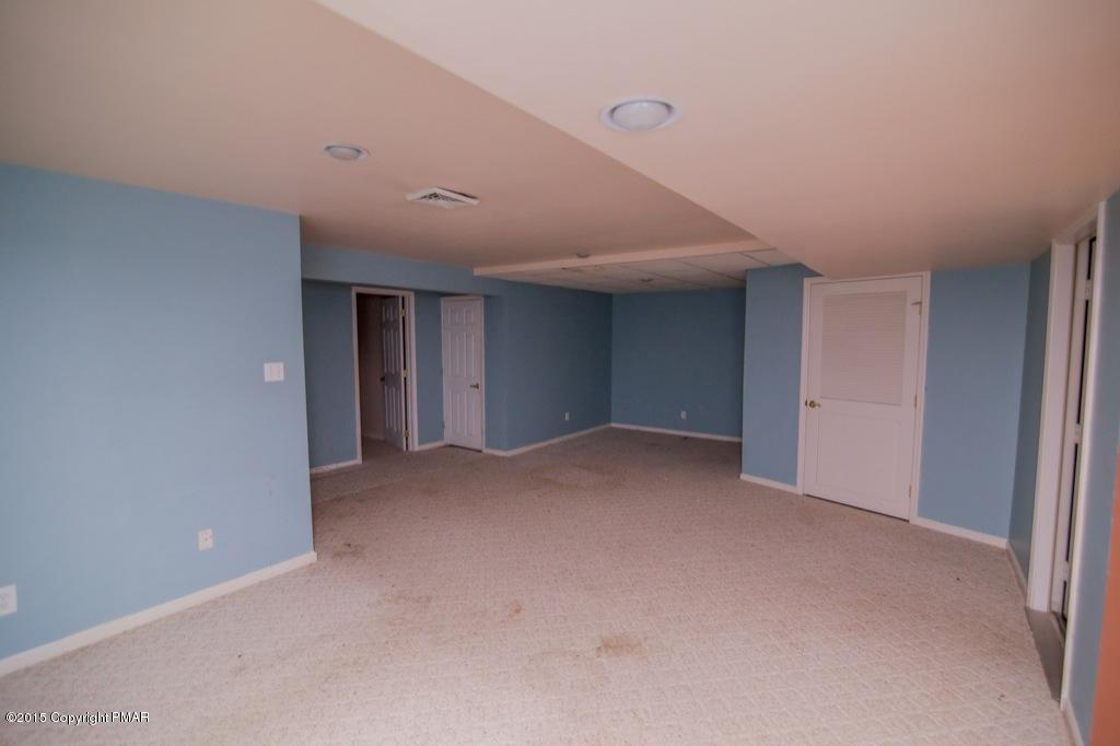 1760 Deer Path Road Easton, PA 18040 - Photo 26 of 29 26