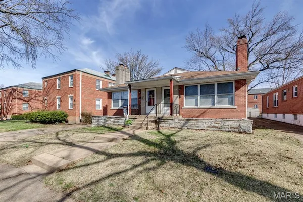 $345,000 | 5875 Robert Avenue, St. Louis, MO 63109