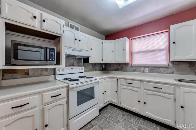 $350,000 | 5875 Robert Avenue, St. Louis, MO 63109