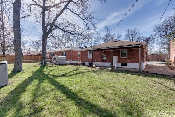 $345,000 | 5875 Robert Avenue, St. Louis, MO 63109