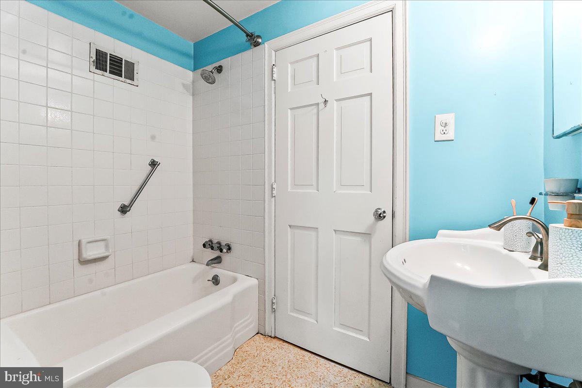 716 Old Gulph Road Bryn Mawr, PA 19010 - Photo 45 of 58