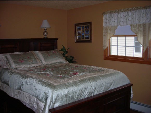 26 Floyd Road Derry, NH 03038 - Photo 22 of 36