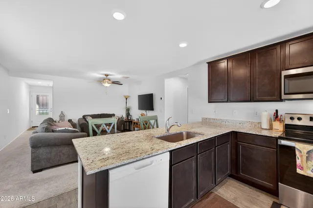 $2,000 | 25815 West Coles Road, Buckeye, AZ 85326