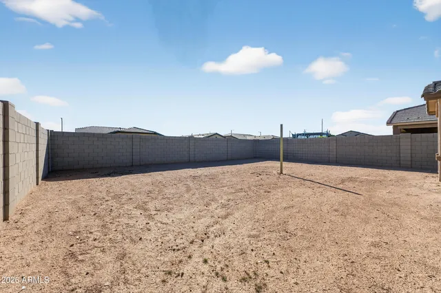 $2,000 | 25815 West Coles Road, Buckeye, AZ 85326