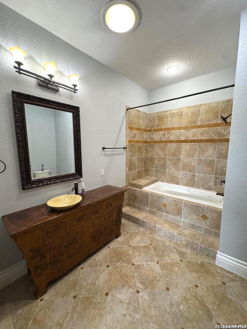 443 Bridlegate Boulevard Bandera, TX 78003 - Photo 14 of 35