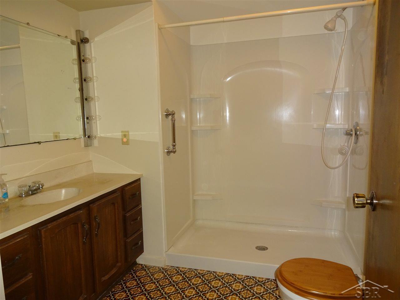 4505 Lone Road Freeland, MI 48623 - Photo 12 of 23 31282226-11.JPG