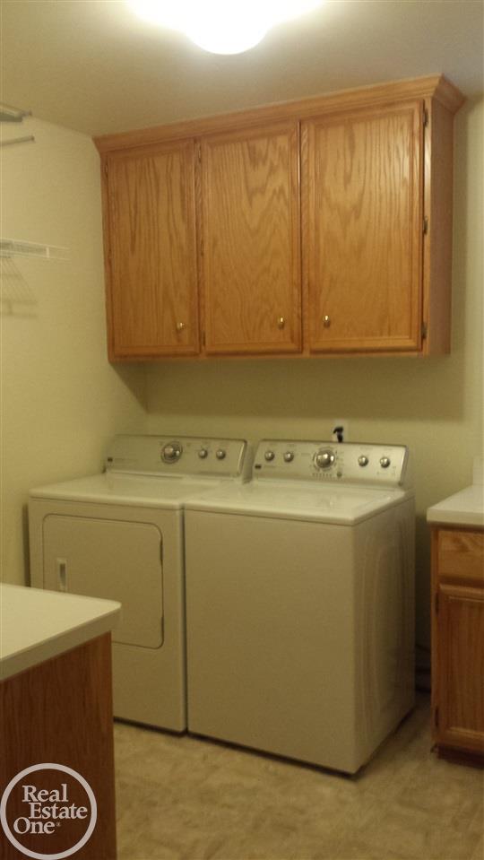 1212 Grace Avenue Rochester Hills, MI 48309 - Photo 16 of 24