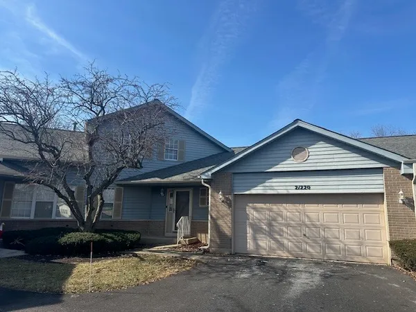 $2,995 | 21220 Silktree Circle, Unit 21220, Plainfield, IL 60544