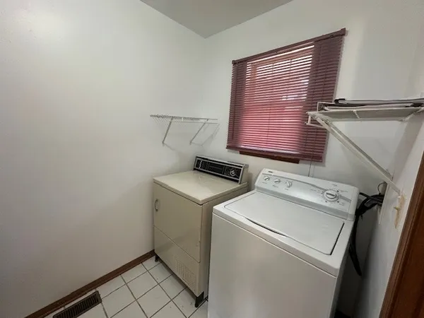 $2,995 | 21220 Silktree Circle, Unit 21220, Plainfield, IL 60544