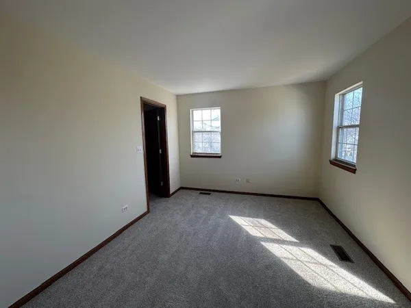 $2,995 | 21220 Silktree Circle, Unit 21220, Plainfield, IL 60544