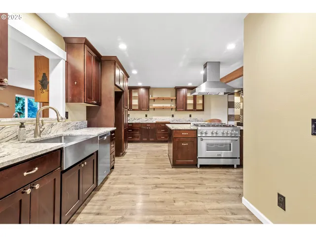 $729,000 | 13155 Century Drive, Oregon City, OR 97045