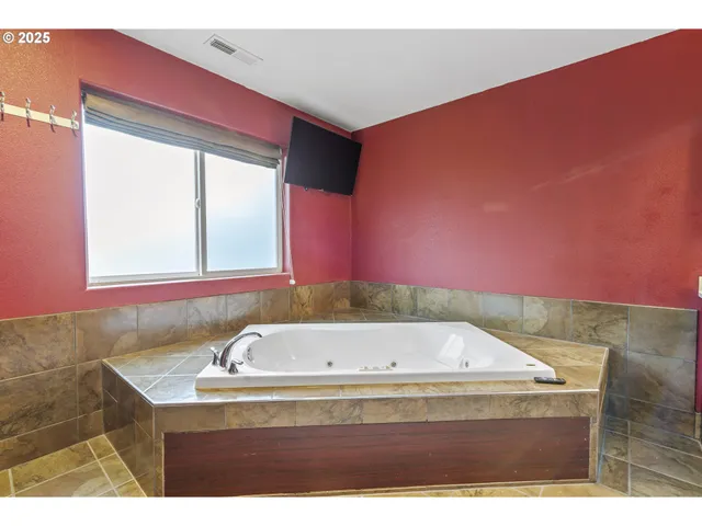 $729,000 | 13155 Century Drive, Oregon City, OR 97045