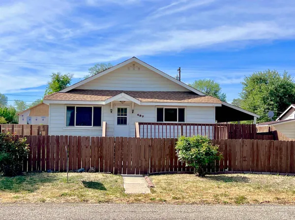 $275,000 | 427 6th Avenue West, Jerome, ID 83338