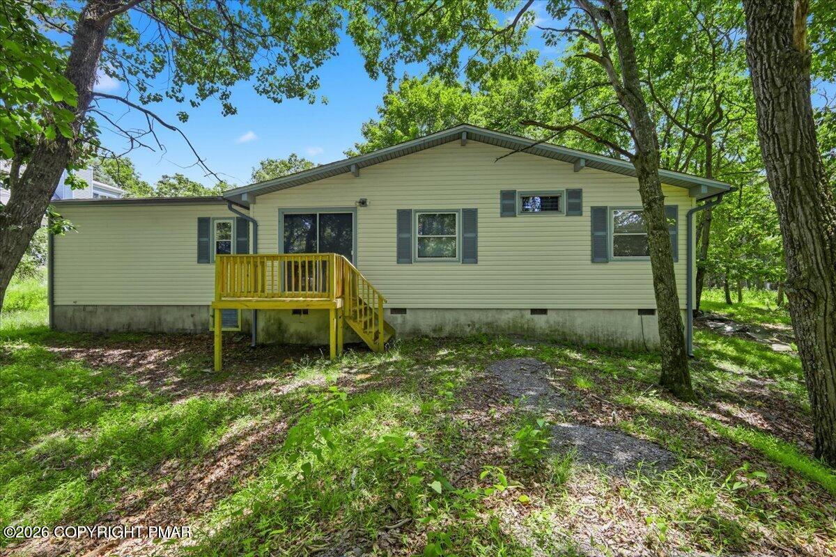 214 Hummingbird Trail Bushkill, PA 18324 - Photo 6 of 34 11-Photo-10