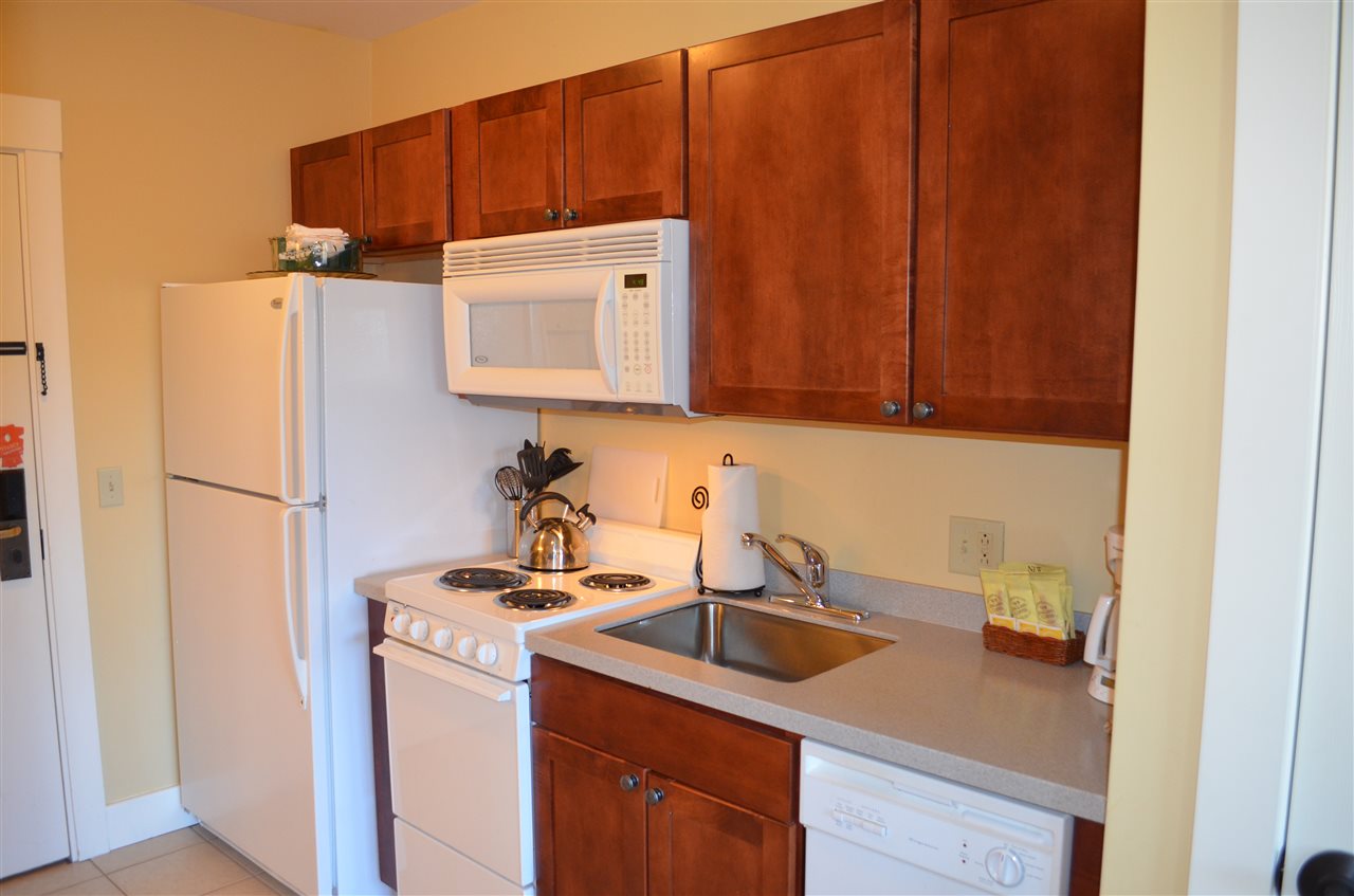 326 Jackson Gore Road, Unit 326 Ludlow, VT 05149 - Photo 5 of 23 Gallery Image 5