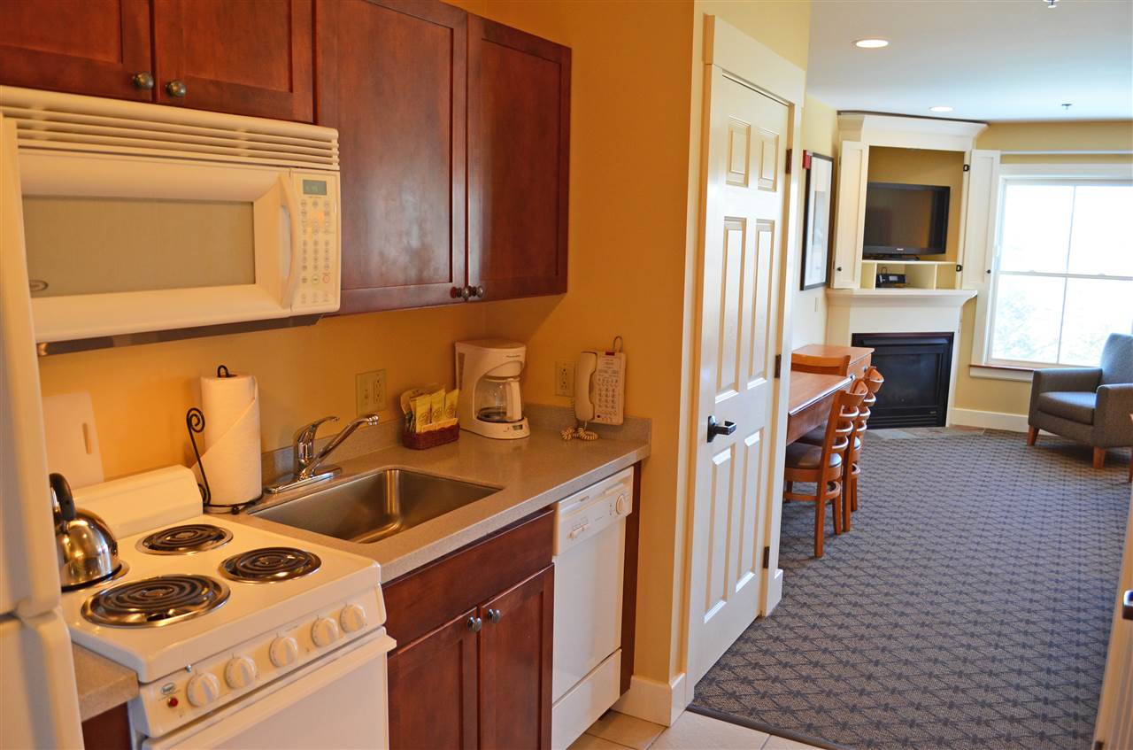 326 Jackson Gore Road, Unit 326 Ludlow, VT 05149 - Photo 6 of 23 Gallery Image 6