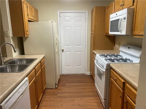$2,200 | 114 Spring Creek Court, Canton, GA 30115